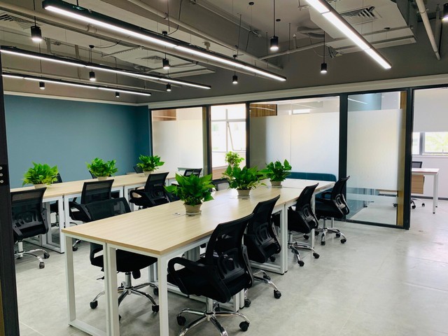 简约职员办公桌定制哪家专业